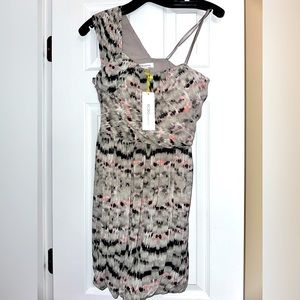 BRAND NEW with tags. NWT BCBG One shoulder twist, dress bubble 0 black gray pink